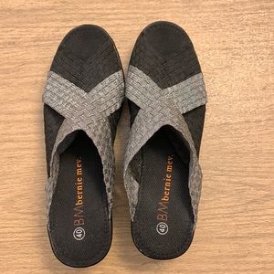 Bernie Mev Bernadette - Slip-on Open Toe Wedges